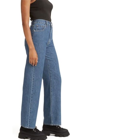 Levi's High Waisted Straight Jeans - Picture 2 of 5